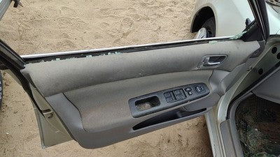 05-06 Toyota Camry Driver Left Front Door Trim Panel With Master Switch 95 Stone