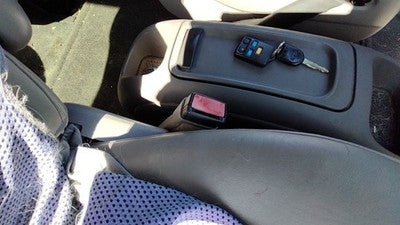 02 03 Ford Windstar Passenger Right Front Seat Belt Buckle Receiver Oem Gray 22
