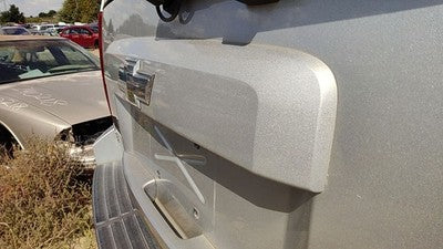 2010 Chevy Tahoe License Plate Trim Surround Panel Oem Tail Trunk Silver U726s
