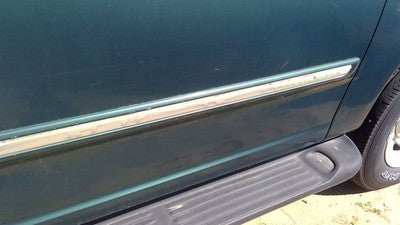 97-02 Expedition Passenger Right Front Moulding From Door Trim Strip Green Su