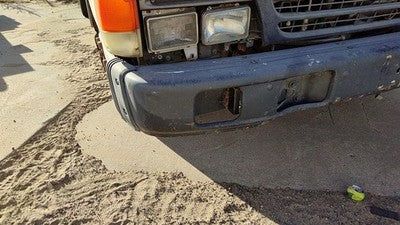 1996 Isuzu Npr Front Bumper Assembly Oem