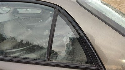 97-05 Buick Century Driver Left Rear Vent Window Back Door Glass With Frame Oem