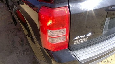 2008-2017 Jeep Patriot Driver Left Tail Light Brake Lamp Oem Rear 5160365Ag