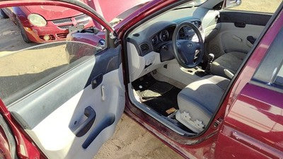 06-11 Hyundai Accent Driver Left Front Spindle Steering Knuckle With Wheel Hub
