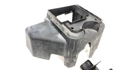2002 Sierra 2500 Hd Fuse Box Electrical Center Housing Mount Oem 15040248