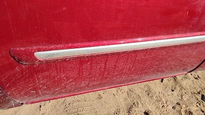 04-07 town & Country Driver Left Front Moulding From Door Trim Inferno Red Prh