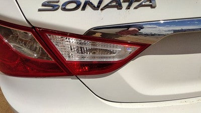 2011-14 Hyundai Sonata Driver Left Tail Light Brake Lamp Rear Inner Lid Mounted