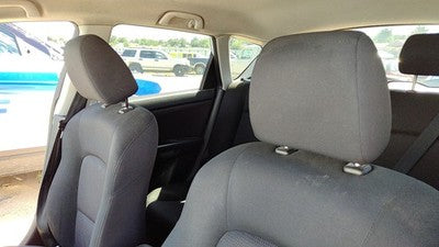 2008 Mazda 3 Pair Of Headrests Oem Left Right Set Seat