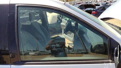 2004-2007 Chrysler Town & Country Passenger Right Front Side Window Door Glass