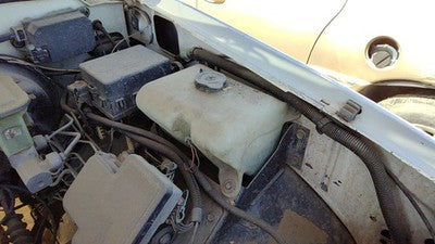 95 Silverado 1500 Windshield Washer Fluid Reservoir With Pump Oem Wiper Tank