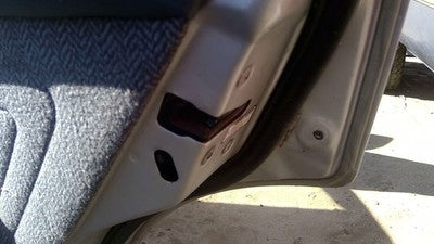 1990 Corolla Station Wagon Passenger Right Rear Door Latch With Rods/Cables Back