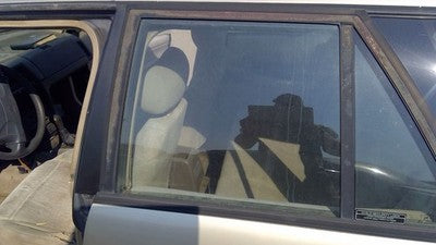 1991-1995 Saturn Sw2 Driver Left Rear Side Window Door Glass Oem Back 21093580