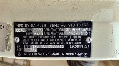 1980 Mercedes 300Td Passenger Right Rear Brake Backing Plate Assembly Oem