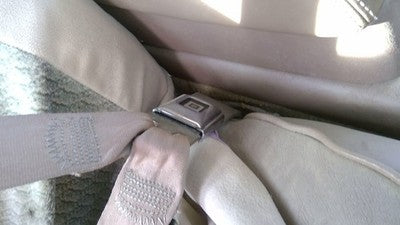 1994 Olds Eighty Eight Passenger Right Front Seat Belt Buckle Receiver Oem Tan