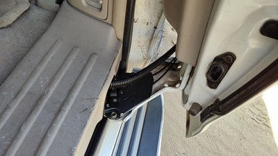 2004 Toyota Sienna Driver Left Rear Door Lower Roller Assembly Oem Back