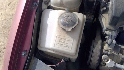 1998 Saturn Sw2 Windshield Washer Fluid Reservoir With Pump Oem Wiper Tank