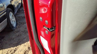 01-07 Town & Country Driver Left Front Door Latch With Rods/Cables Oem 4717803Ag