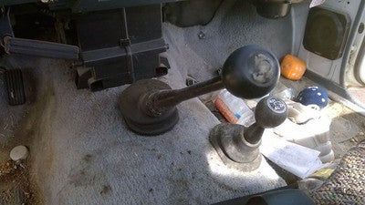 87 Isuzu Pup Floor Shifter Assembly Manual Trans 5 Speed Shifter Lever Complete