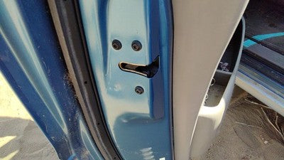1999-2003 Ford Windstar Driver Left Front Door Latch With Rods/Cables Oem