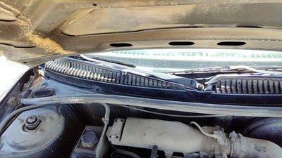 1997 Saturn Sl1 Windshield Wiper Cowl Vent Trim Panel Oem Cover