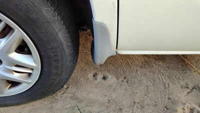 2001-2004 Grand Caravan Driver Left Moulding From Fender Oem Trim Strip