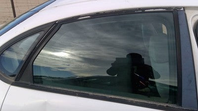 1996-2007 Ford Taurus Passenger Right Rear Side Window Door Glass Oem Back