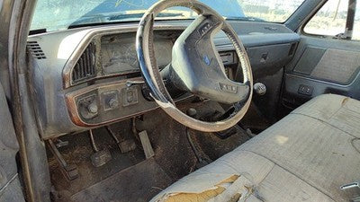 86-94 F250 Pickup Passenger Right Front Spindle Steering Knuckle With 4X4 Hub