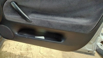 2004-2005 Vw Passat Passenger Right Front Inside Door Trim Panel Only Oem Black