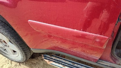 02-05 Trail Blazer Passenger Right Rear Moulding Door Back Trim Majestic Red 86U