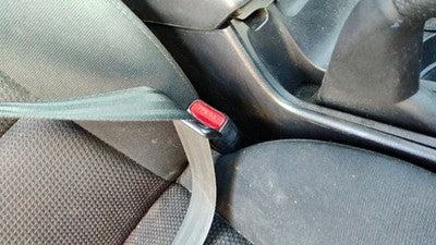 2006-2009 Mazda 3 Passenger Right Front Seat Belt Buckle Receiver Oem Black Br6
