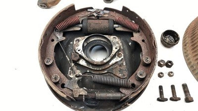 64 Thunderbird Coupe Passenger Right Front Spindle Steering Knuckle With Hub