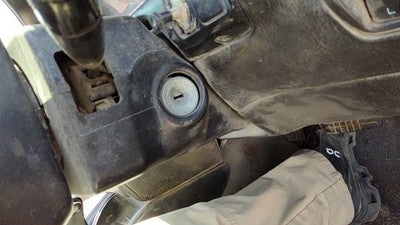 98 99 Subaru Legacy Rhd Postal Steering Column Trim Surround Collar Plastic Gray