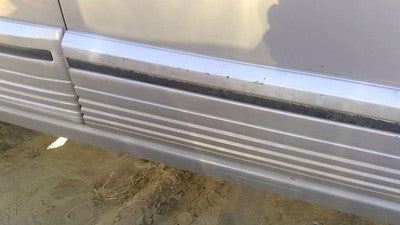 1994 Jeep Grand Cherokee Passenger Right Front Moulding From Door Trim Silver