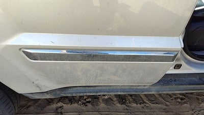05-10 Grand Cherokee Passenger Right Rear Moulding From Door Oem Back Trim Strip