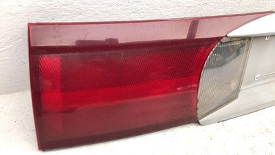 2004-2007 Buick Rendezvous Center Tail Light Section Oem Brake Lamp Middle