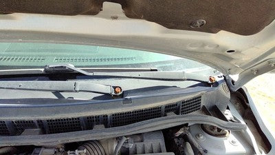 Nissan Versa Driver Left Windshield Wiper Arm Oem Blade Lever 22917498