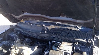 2008 Pontiac Torrent Windshield Wiper Cowl Vent Trim Panel Oem Grille