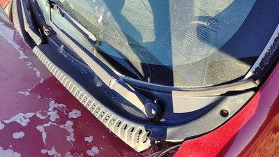 2004 Dodge Neon Windshield Wiper Cowl Vent Trim Panel Oem Cover