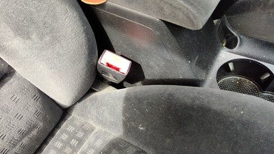 2002-2005 Vw Passat Passenger Right Front Seat Belt Buckle Receiver Oem Black