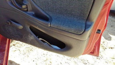 03-05 Chevy Cavalier Passenger Right Front Inside Door Trim Panel Graphite 12C
