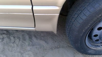 1993 Saturn Sw2 Passenger Right Moulding From Fender Oem Trim Strip Gold