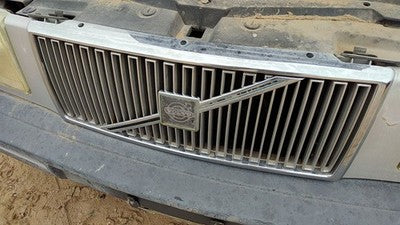 1991-1992 Volvo 740 Front Grille Oem Chrome 35188846