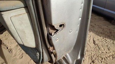 Chevy Caprice Passenger Right Front Door Latch With Rods/Cables Oem