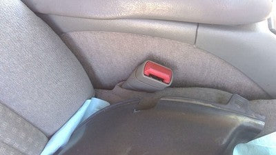1998 Chevy S10 Blazer Passenger Right Front Seat Belt Buckle Receiver Gray 92H