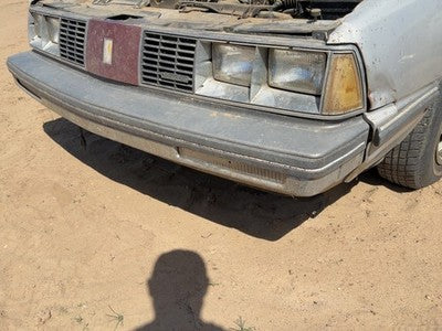 1986-1989 Olds 88 Front Bumper Cover Assembly Oem Silver 22514530
