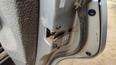2000-2005 Saturn L100 Passenger Right Rear Door Latch With Rods/Cables Oem Back