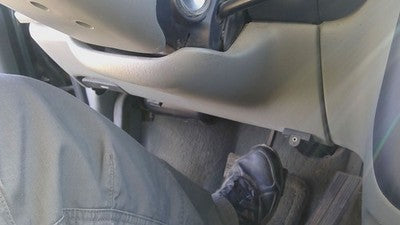 96-00 Chrysler Voyager Lower Dash Under Column Knee Bolster Trim Panel Oem Gray