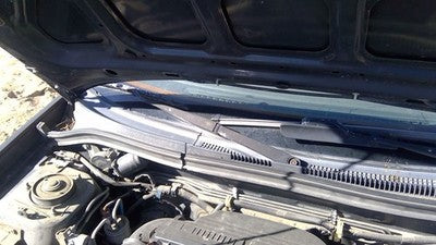 2002 Subaru Forester Windshield Wiper Cowl Vent Trim Panel Oem Grille