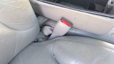 1999 Buick Park Ave Passenger Right Front Seat Belt Buckle Receiver Oem Gray 173
