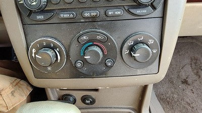 04-08 New Style Malibu Temperature Control Module In Dash Heater Ac Head Unit